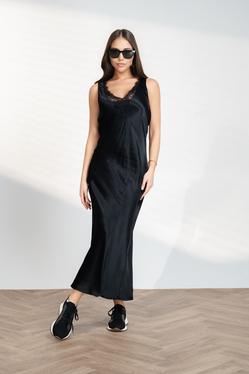 Рокля sofia black